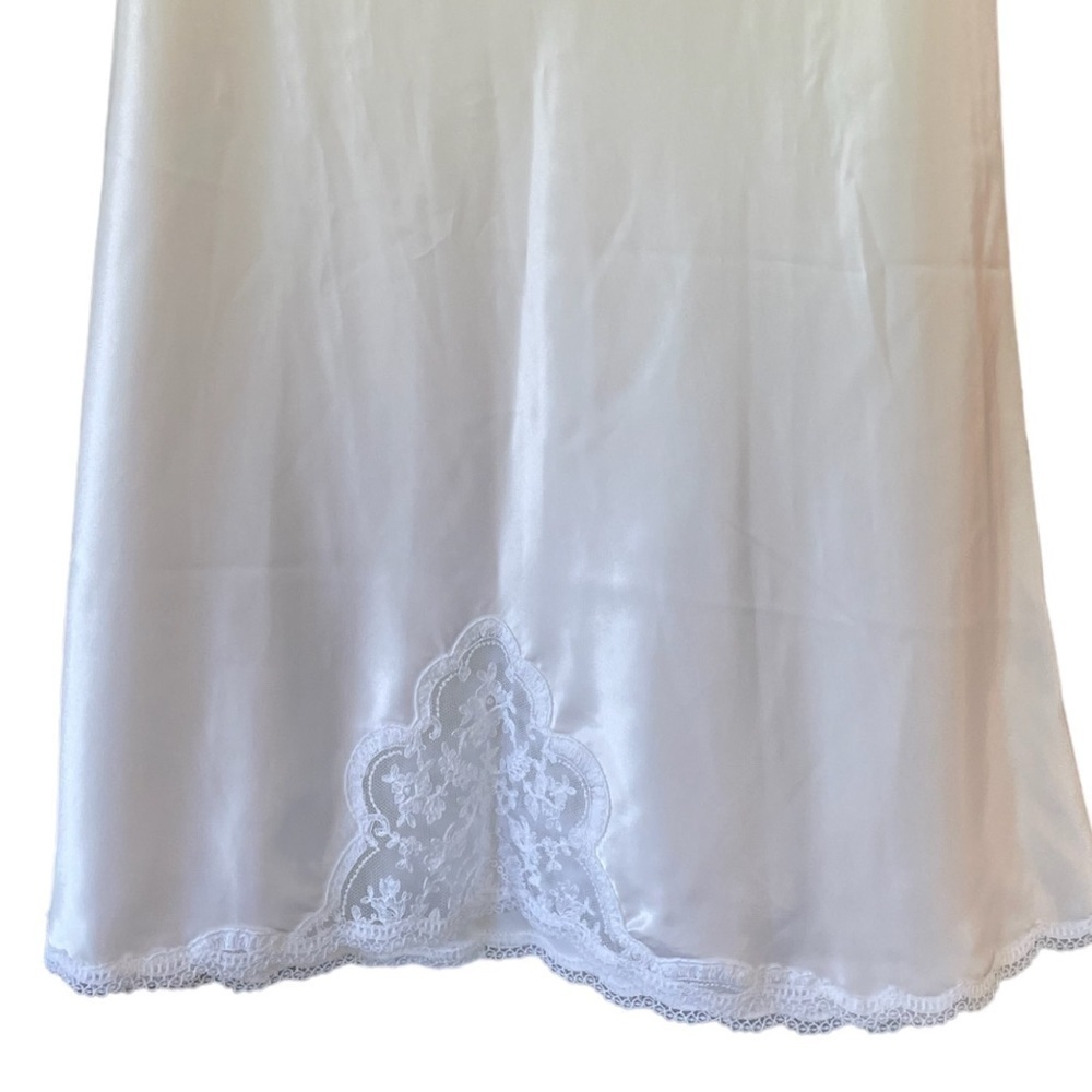 Papillon by Paula Carbon vintage midi length slip, size L, polyester,made in USA - Picture 3 of 4